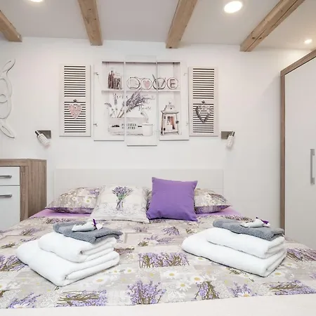 Lavender Dubrownik