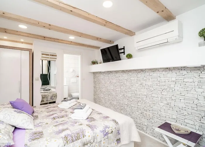 Lavender Guest house 3*